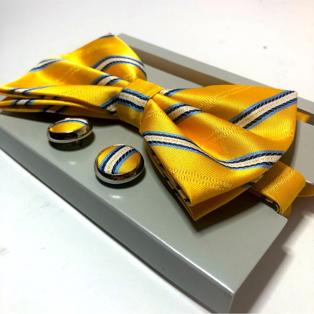 New York Collections Cuff links & Bow Tie W Hanky Set